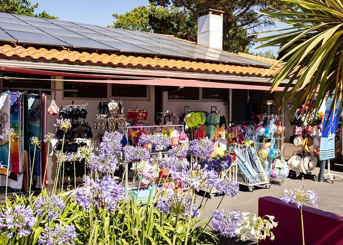 Mobile Homes By Kelair At La Yole Kemping Saint-Jean-de-Monts